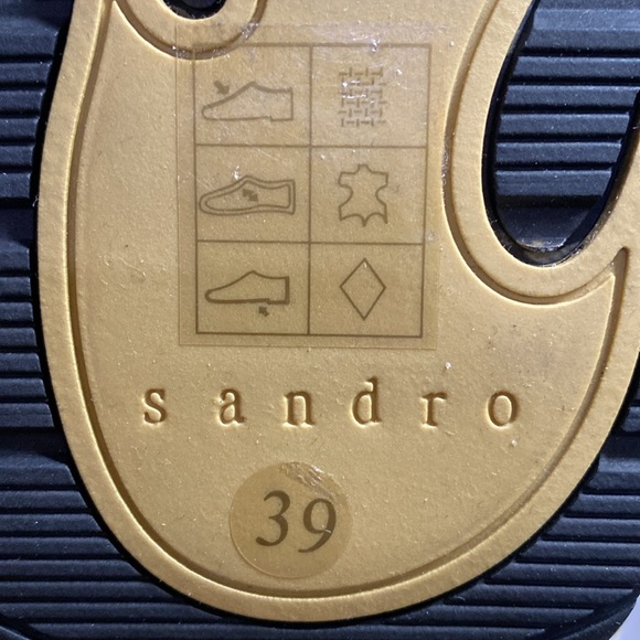 NWOT Sandro Paris Flame Knit Sneaker Booties Size 39 Black with Gold Threads - Picture 9 of 10